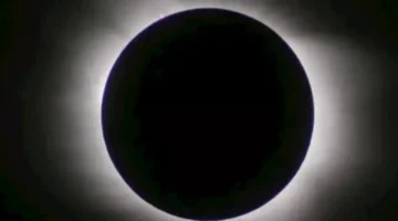 سلسلة من الخسوفات القمرية الكلية تظهر في سماء إفريقيا والأمريكتين خلال 2028 و2029